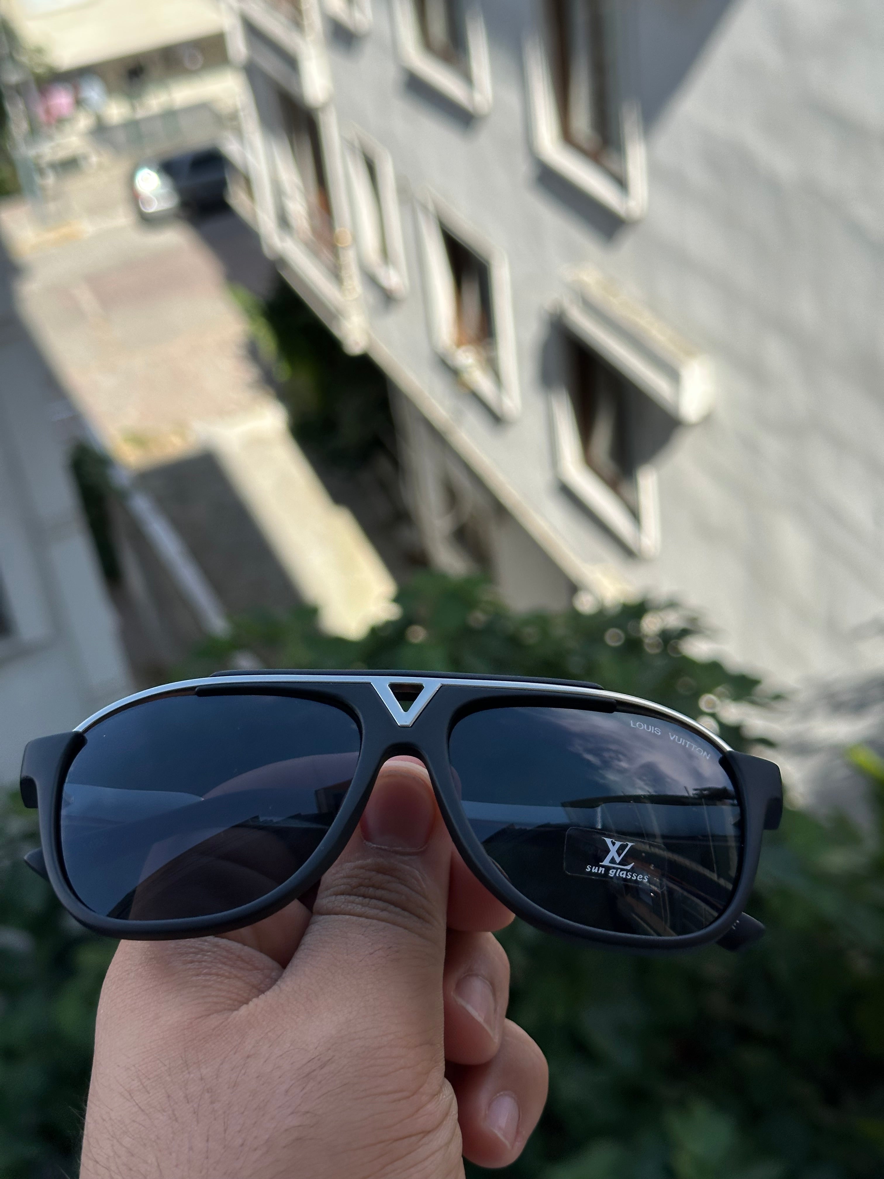 LV GÖZLÜK / LV043