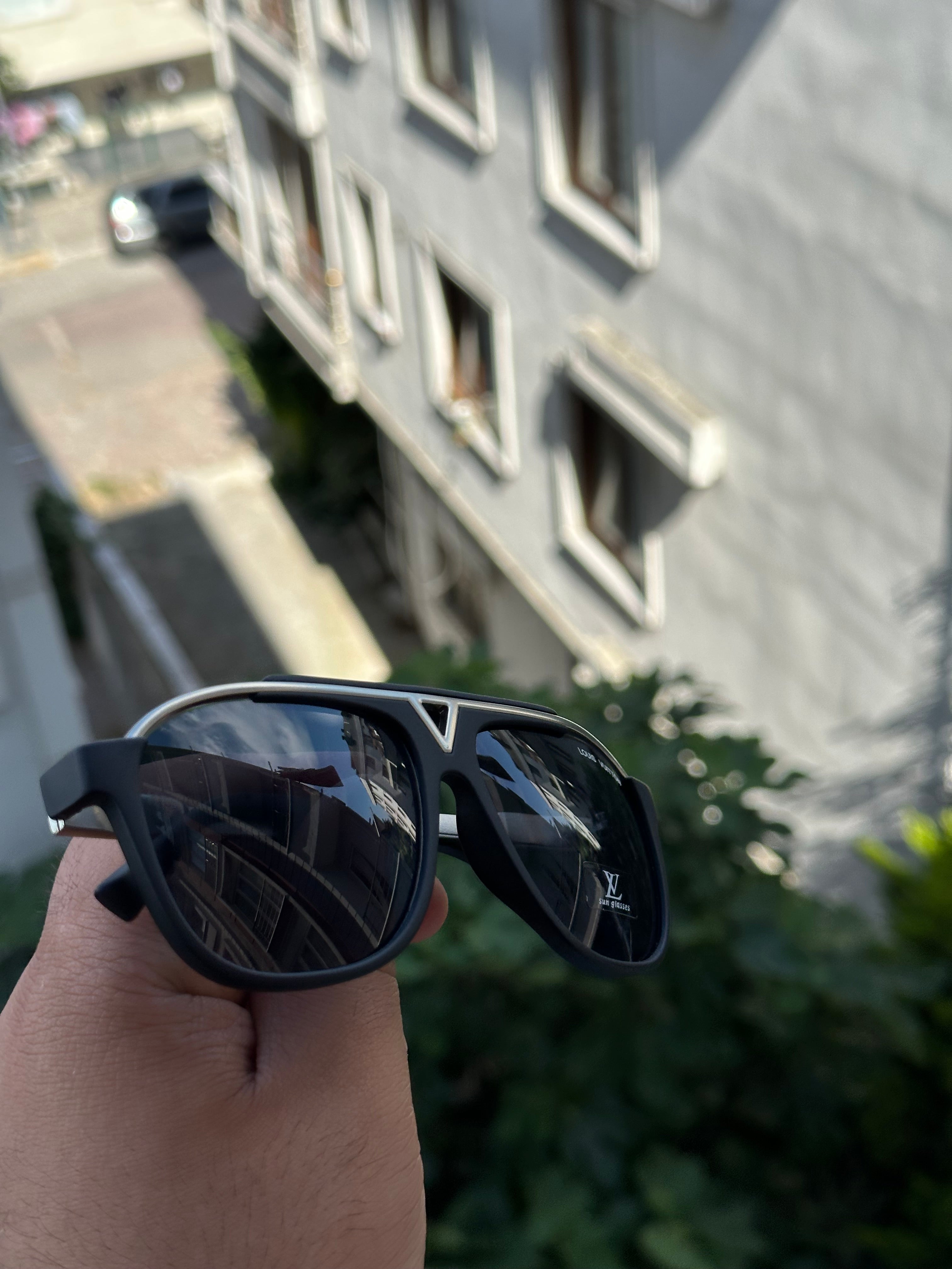 LV GÖZLÜK / LV043